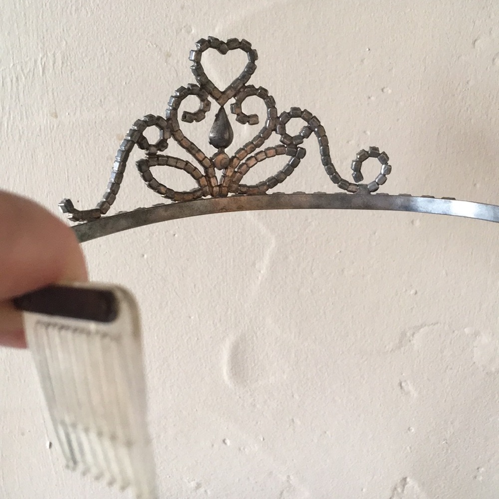 Beautiful Vintage tiara crown Halloween - Picture 5 of 6